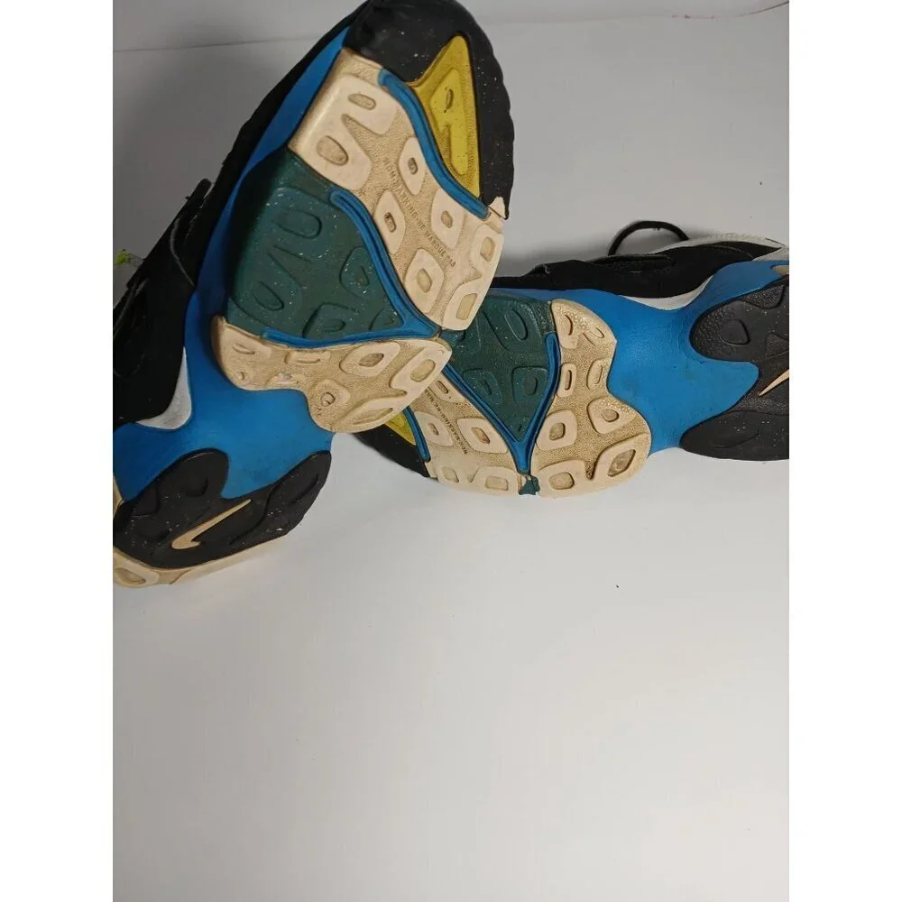Size 6.5 Y- Nike Air Diamond Turf 2 2012 Red Gold